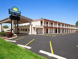 Days Inn By Wyndham Champaign/Urbana Kültér fotó